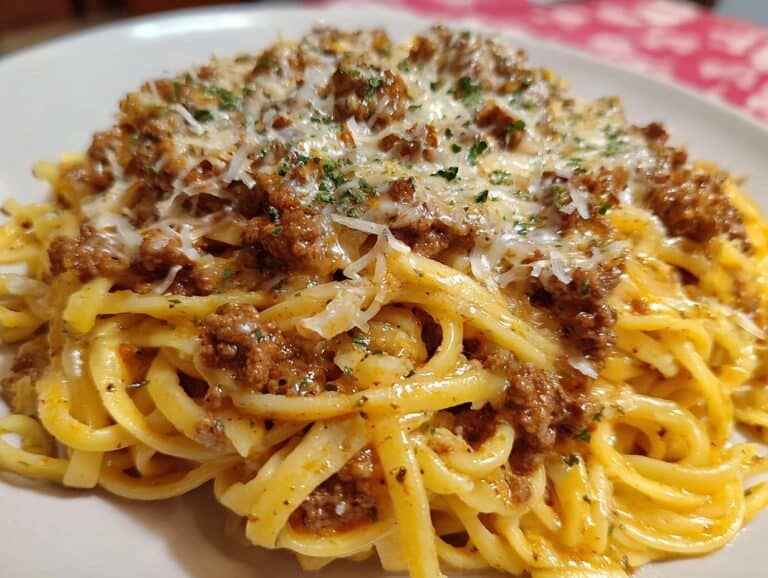 Cheesy Garlic Butter Linguine Pasta with Savory Ground Beef