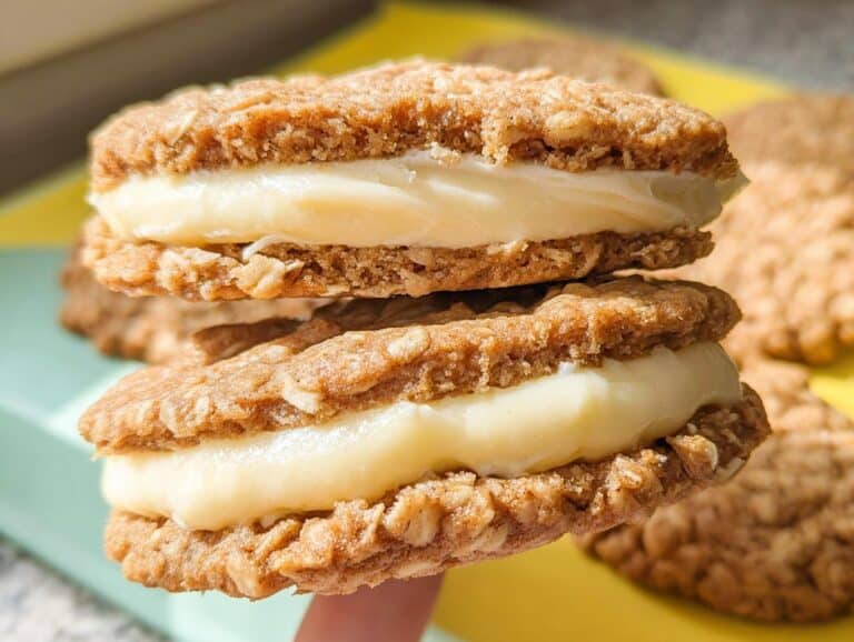 Banana Oatmeal Cream Pies